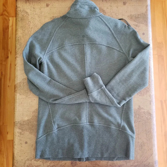 *LULULEMON Huddle & Hustle Jacket, Heathered Camo Green, Size 8 - Picture 7 of 8